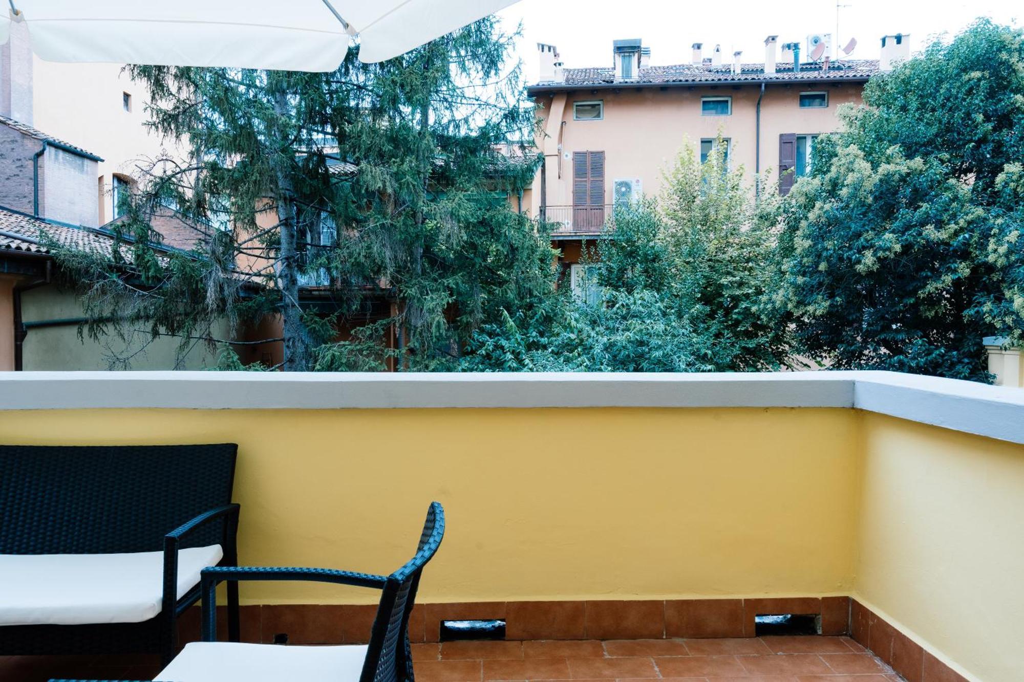 Indipendenza Mansion City Centre Bologna Ngoại thất bức ảnh