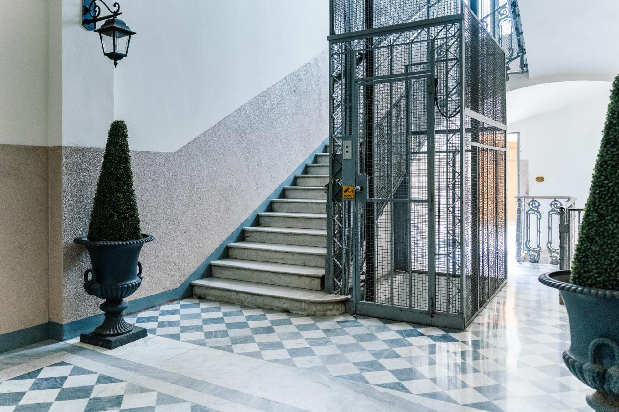 Indipendenza Mansion City Centre Bologna Ngoại thất bức ảnh